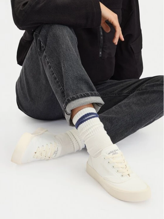 Obrázek produktu Guess Jeans Tenisky CWBEO-WE-2025 Bílá