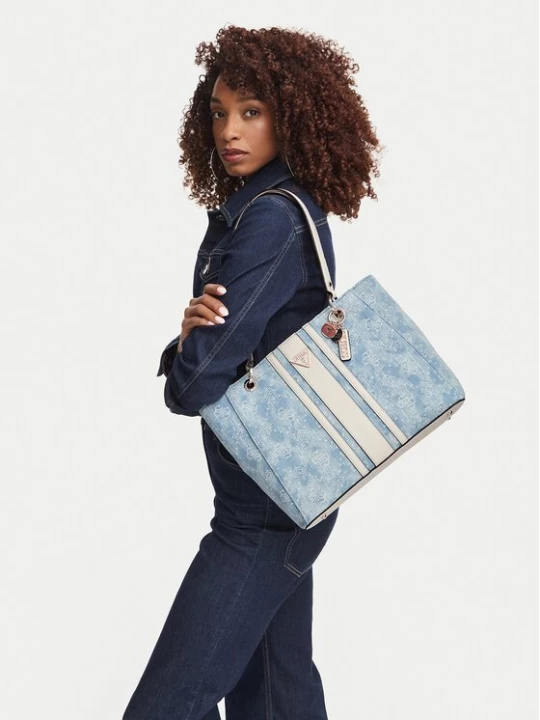 Obrázek produktu Guess Kabelka Noelle II HWDL96 72250 Světle modrá