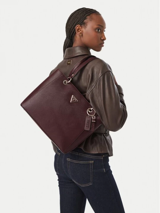 Obrázek produktu Guess Kabelka Noelle II HWZG96 72250 Bordó