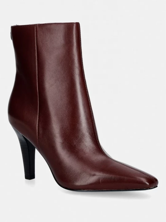 Obrázek produktu Guess kotníkové boty na jehlovém podpatku dámské kožené RAFFA burgundské