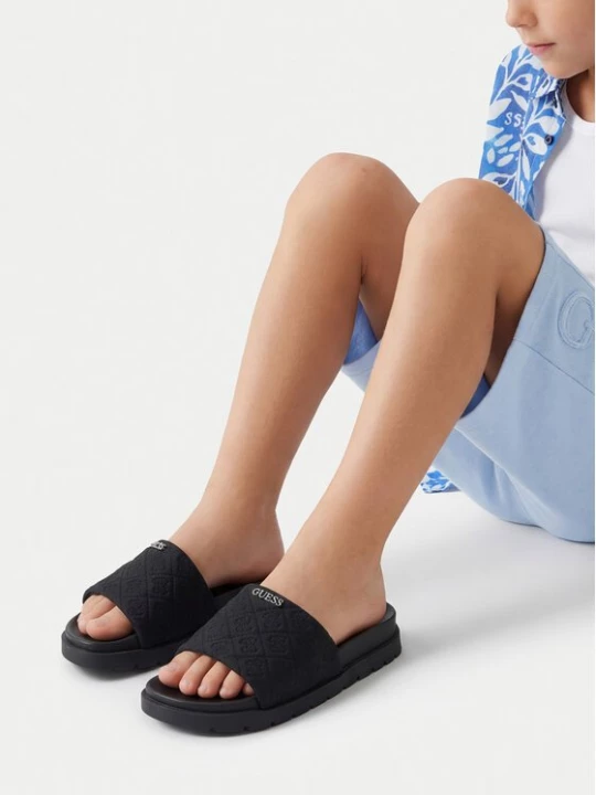 Obrázek produktu Guess Nazouváky CEOWB-BS6702-01 Černá