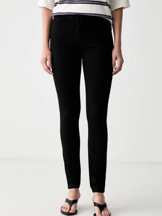 Obrázek produktu Guess skinny džíny dámské 1981 SKINNY černá