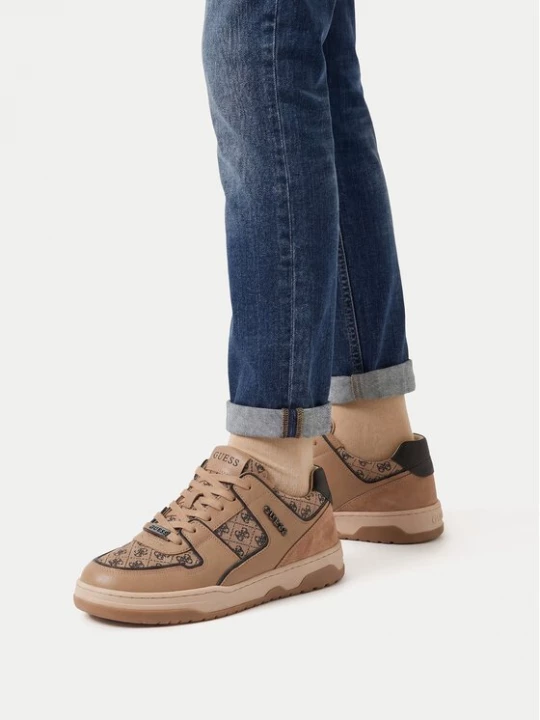 Obrázek produktu Guess Sneakersy CEO-BI12-CAROL-01 Hnědá