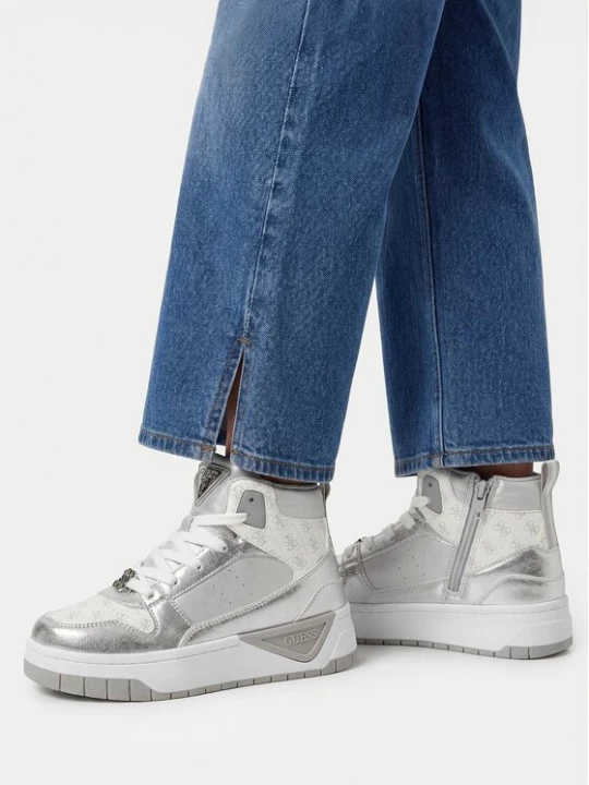 Obrázek produktu Guess Sneakersy CEO-BIC29272JJKF3GG01 Stříbrná