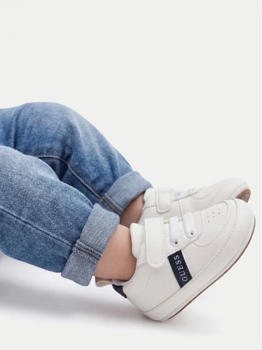 Obrázek produktu Guess Sneakersy CEO-CM250815-1 Bílá