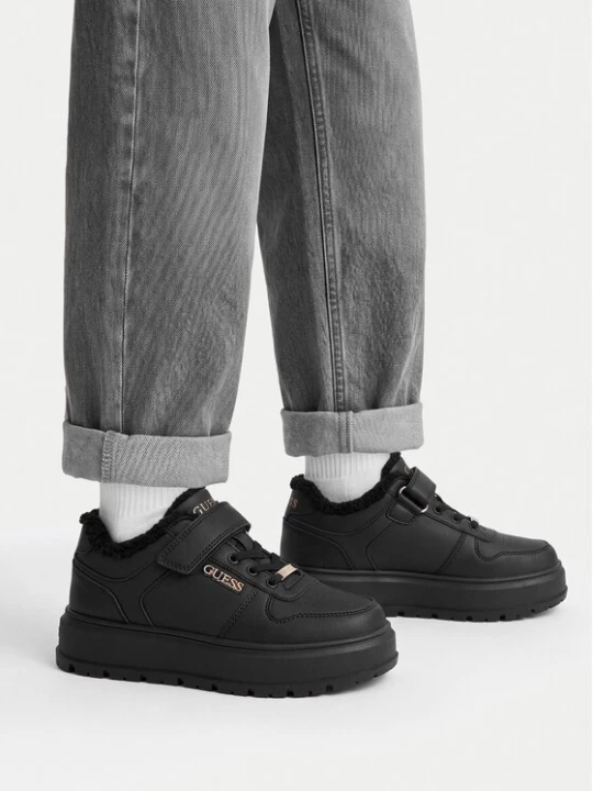 Obrázek produktu Guess Sneakersy EO-V9-27007L Černá