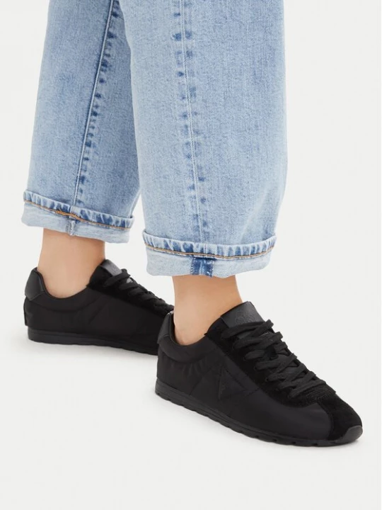 Obrázek produktu Guess Sneakersy FLJTH4 FAB12 Černá