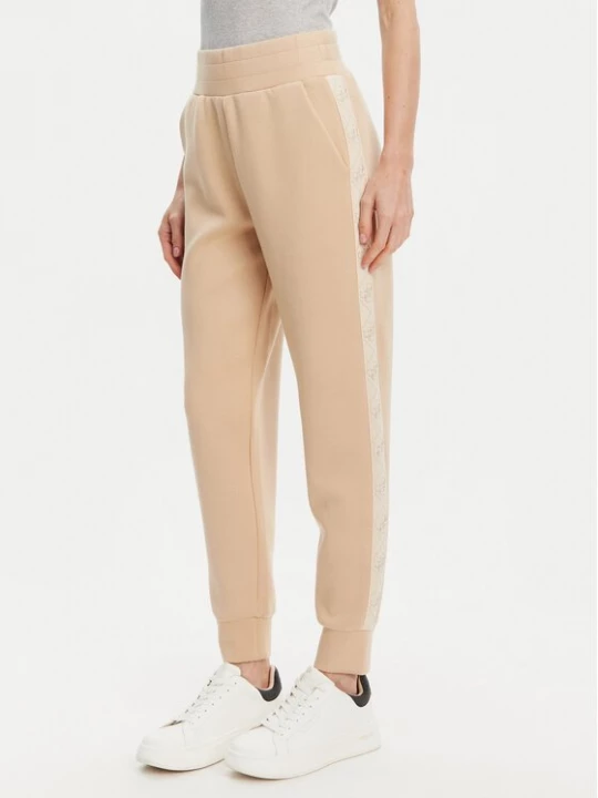 Obrázek produktu Guess Teplákové kalhoty W5YB11 KBYE2 Béžová Regular Fit