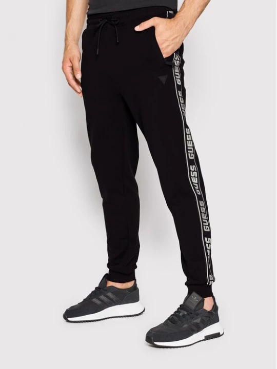 Obrázek produktu Guess Teplákové kalhoty Z2YB19 K6ZS1 Černá Regular Fit