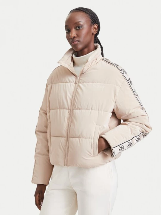 Obrázek produktu Guess Zimní bunda V5BL11 WGYC2 Béžová Regular Fit