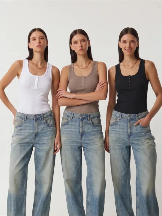 Obrázek produktu Happiness İstanbul Top 'Tanktops & Camis' bílá Happiness Istanbul