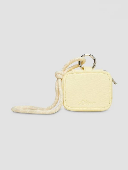 Obrázek produktu Imitace kůže v mini velikosti s vyraženým logem a Zapínáním na zip s.Oliver žlutá