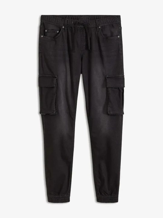 Obrázek produktu Jeansy dresowe z kieszeniami cargo, slim fit, straight, z gumką w talii BonPrix czarny