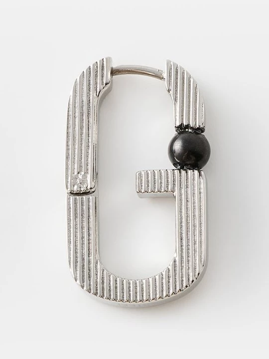 Obrázek produktu Jedna náušnice Guess stříbrná barva