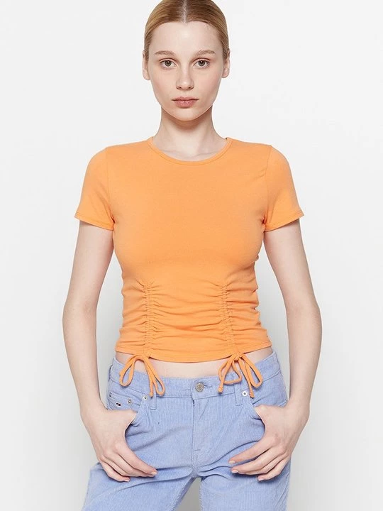 Obrázek produktu Jednoduché tričko Hollister Co. meruňková