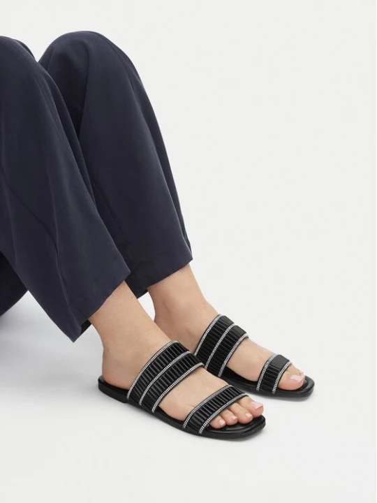 Obrázek produktu JENNY Nazouváky LC053408 Černá
