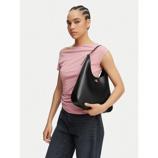 Obrázek produktu Kabelka Calvin Klein Ck Medium Shoulder Bag LV04F3522G Černá