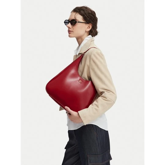 Obrázek produktu Kabelka Calvin Klein Ck Medium Shoulder Bag LV04F3522G Červená