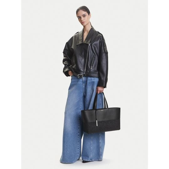 Obrázek produktu Kabelka Calvin Klein Ck Mixmedia Shopper_Raffia K60K613167 Černá