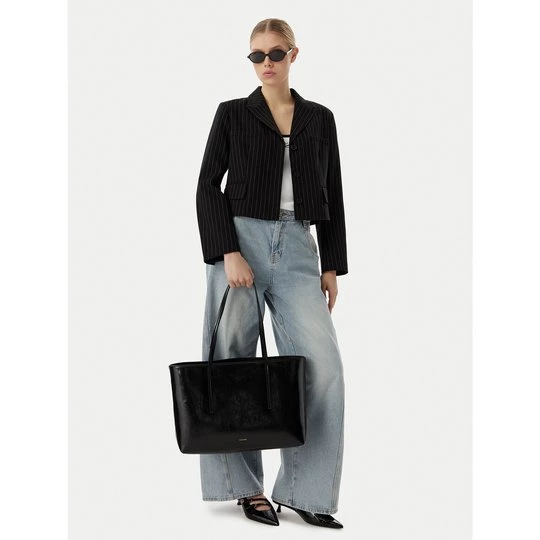 Obrázek produktu Kabelka Calvin Klein Foil Logo Glossy LV04F3537G Černá