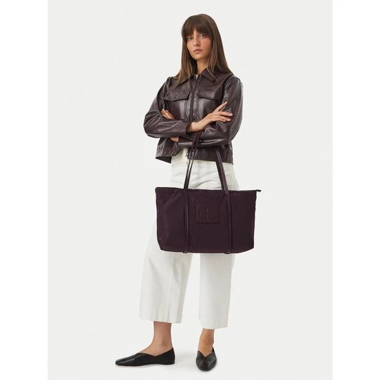Obrázek produktu Kabelka Calvin Klein Medium Tote LV04F3869G Bordó