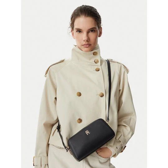 Obrázek produktu Kabelka Tommy Hilfiger Th Grace Camera Bag AW0AW18863 Černá