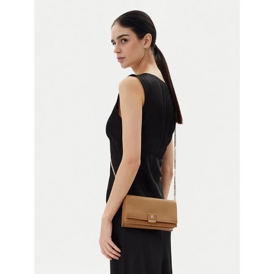 Obrázek produktu Kabelka Tommy Hilfiger Th Her Flap W / Chain AW0AW17403 Béžová