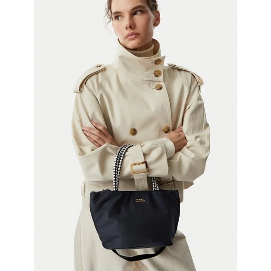 Obrázek produktu Kabelka Tommy Hilfiger Th Marina Bucket Nylon AW0AW18831 Tmavomodrá
