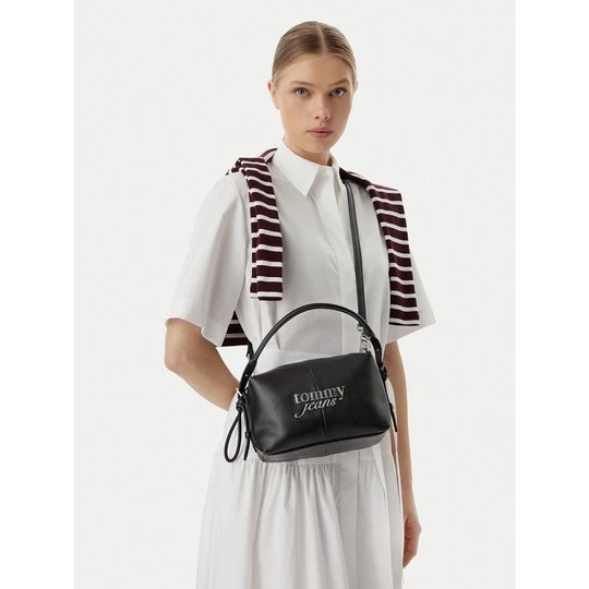 Obrázek produktu Kabelka Tommy Jeans Tjw Bold Camera Bag AW0AW18470 Černá