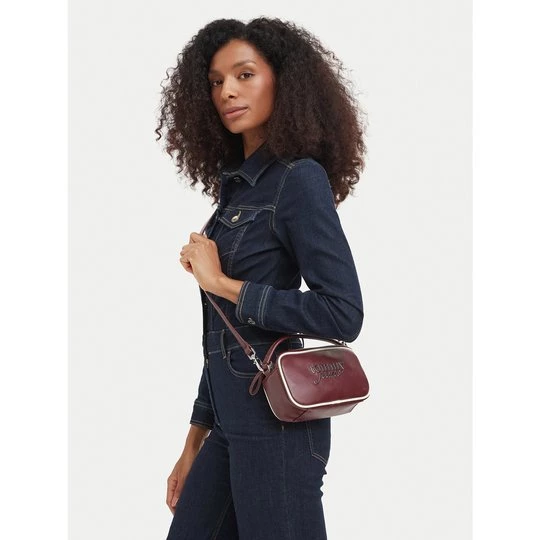 Obrázek produktu Kabelka Tommy Jeans Tjw Bold Script Camera Bag AW0AW19053 Bordó