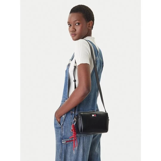 Obrázek produktu Kabelka Tommy Jeans Tjw City Charm Camera Bag AW0AW18456 Černá