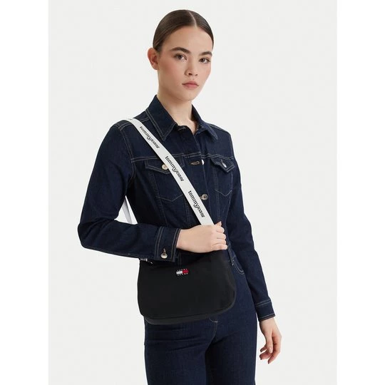 Obrázek produktu Kabelka Tommy Jeans Tjw Ess Daily Shoulder Bag AW0AW18463 Černá