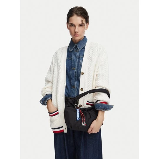 Obrázek produktu Kabelka Tommy Jeans Tjw Icon Charms Shoulder Bag AW0AW18780 Černá
