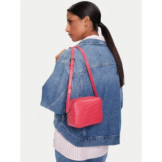 Obrázek produktu Kabelka Tommy Jeans Tjw Must Aop Camera Bag AW0AW17865 Bordó