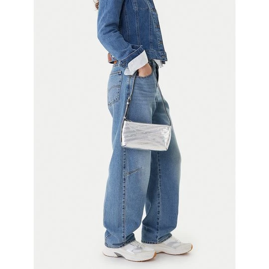 Obrázek produktu Kabelka Tommy Jeans Tjw Must Metallic Shoulder Bag AW0AW18009 Stříbrná