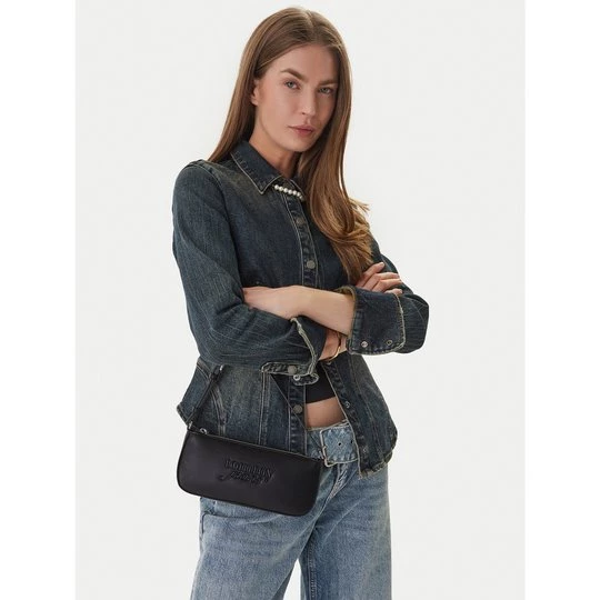 Obrázek produktu Kabelka Tommy Jeans Tjw Must Shoulder Bag AW0AW18449 Černá