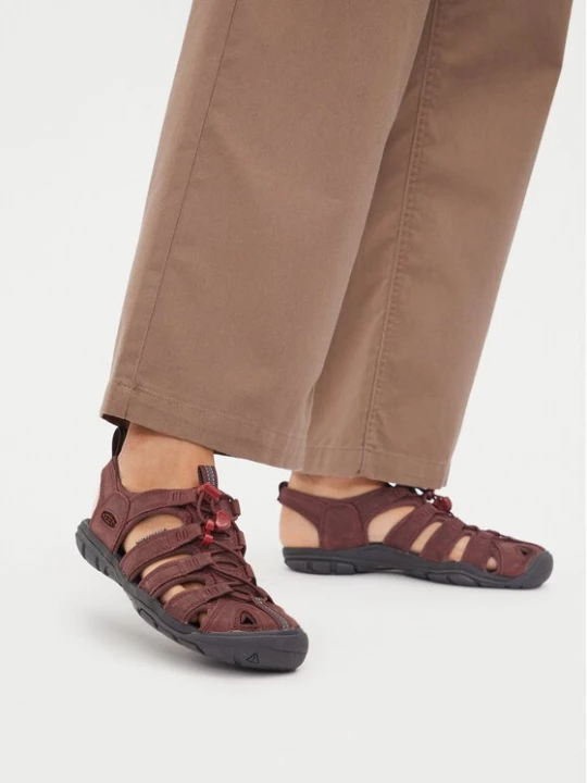 Obrázek produktu Keen Sandály Clearwater Cnx Lleather 1025088 Bordó