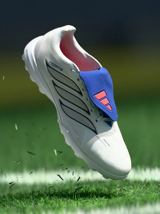 Obrázek produktu Kopačky na umělý povrch Adidas