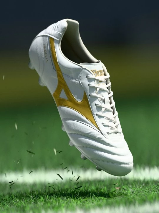 Obrázek produktu Kopačky pro pevný povrch Mizuno černá