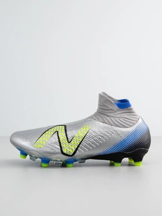 Obrázek produktu Kopačky pro pevný povrch New Balance