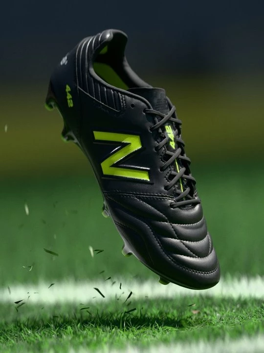 Obrázek produktu Kopačky pro pevný povrch New Balance