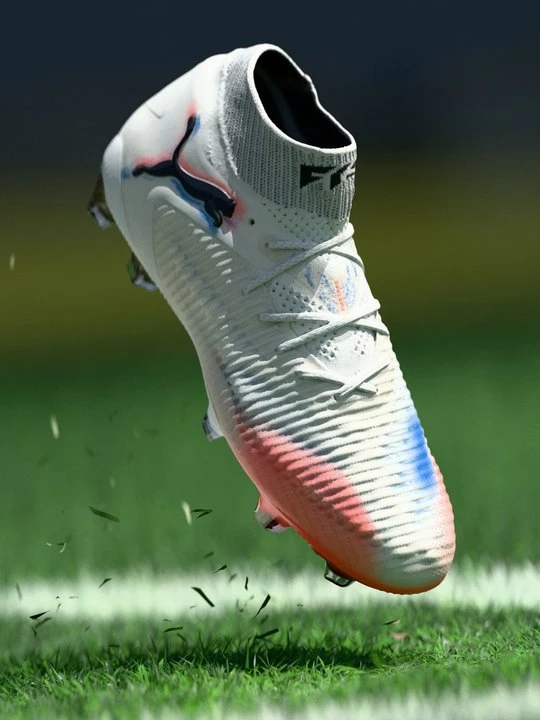 Obrázek produktu Kopačky pro pevný povrch Puma