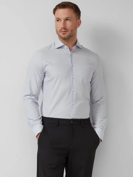 Obrázek produktu Tailored Fit: elastická business košile se žraločím límcem s.Oliver modrá