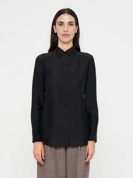 Obrázek produktu Košilová halenka Armani Exchange skvrnitě černá