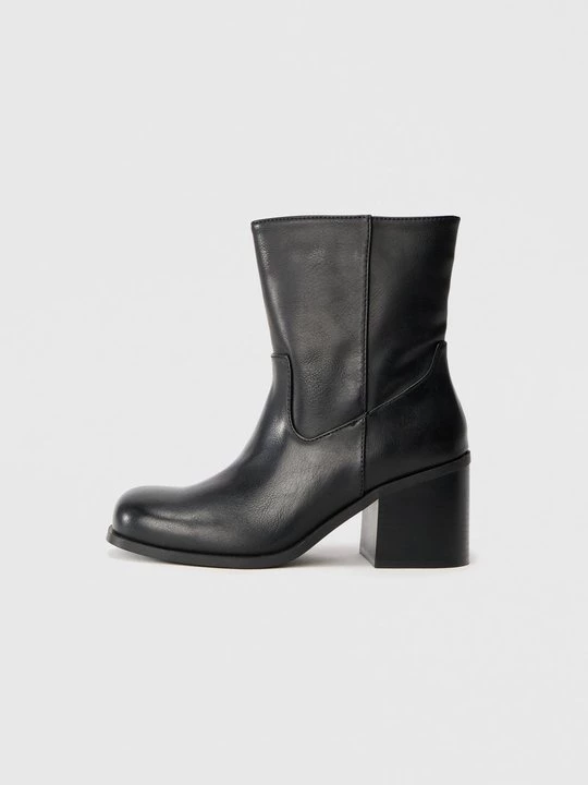 Obrázek produktu Kotníková obuv na vysokém podpatku Even&Odd Wide Fit