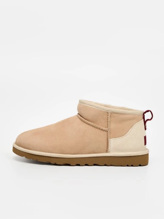 Obrázek produktu Kotníková obuv UGG hnědá