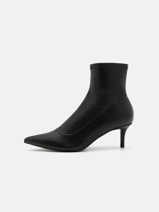 Obrázek produktu Kotníkové boty Even&Odd By Zalando černá