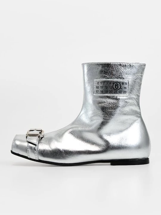 Obrázek produktu Kotníkové boty MM6 Maison Margiela stříbrná barva