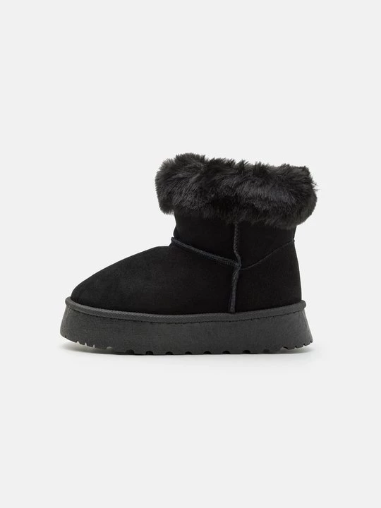 Obrázek produktu Kotníkové boty na platformě Even&Odd Wide Fit