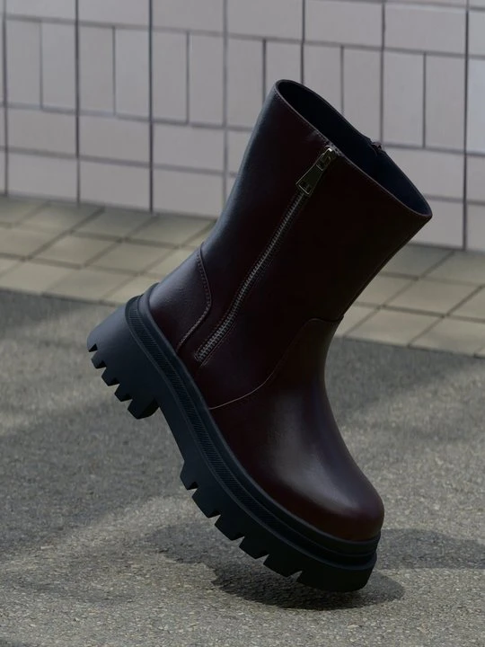 Obrázek produktu Kotníkové boty na platformě Even&Odd Wide Fit By Zalando hnědá